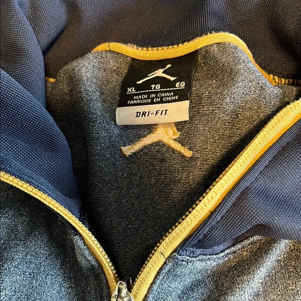 NIKE JUMPMAN Gray and Blue Windbreaker with Full Zip and Stand-Up Collar - Picture 8 of 12